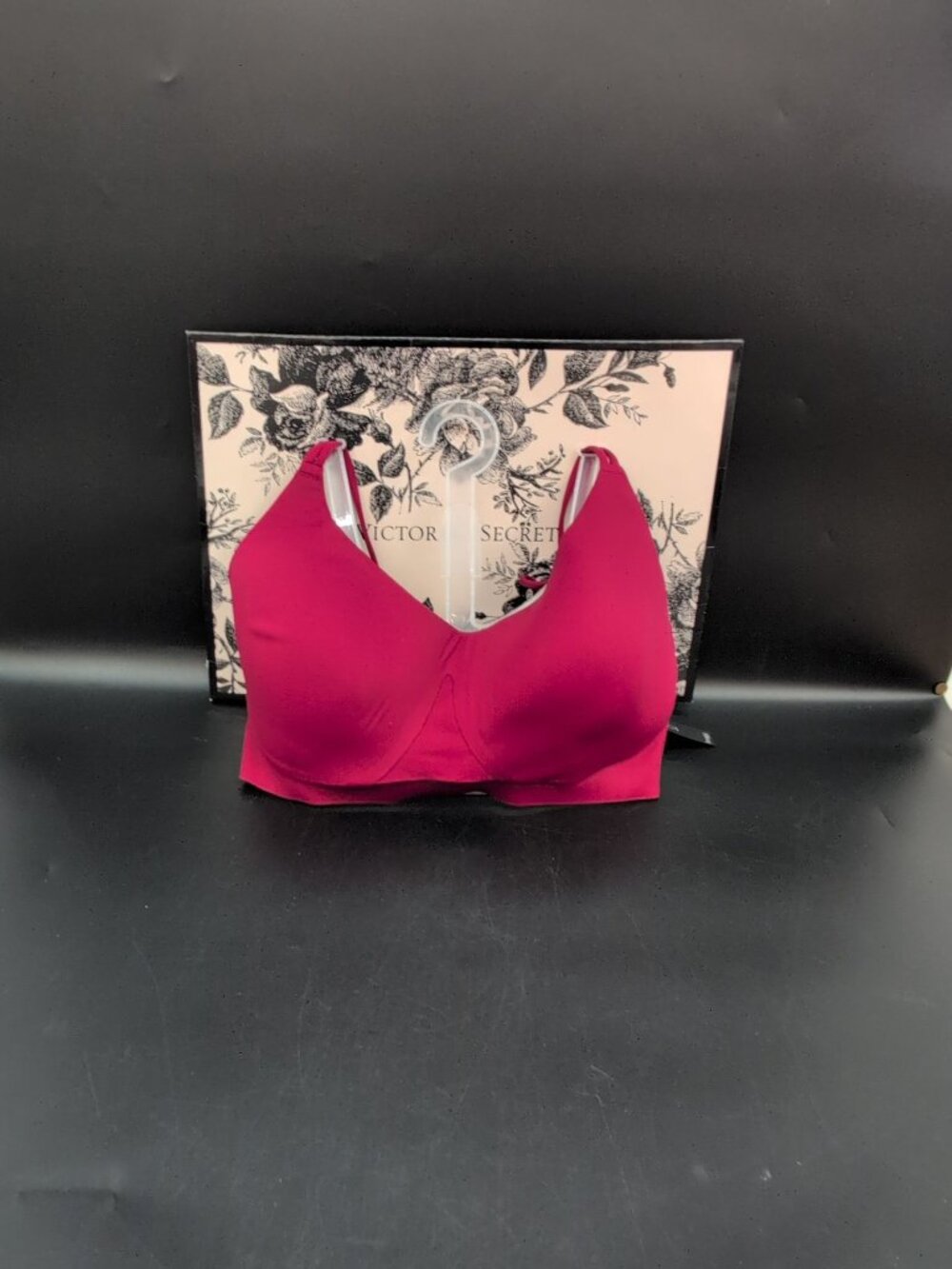 Victoria Secret VSX Elevate Strappy Comfort Sports Bra S-DD Red Lacquer